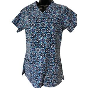 Jockey XS Scrub Top Geometric Tile Print Blue Teal Pink‎ V Neck Short Sleeve